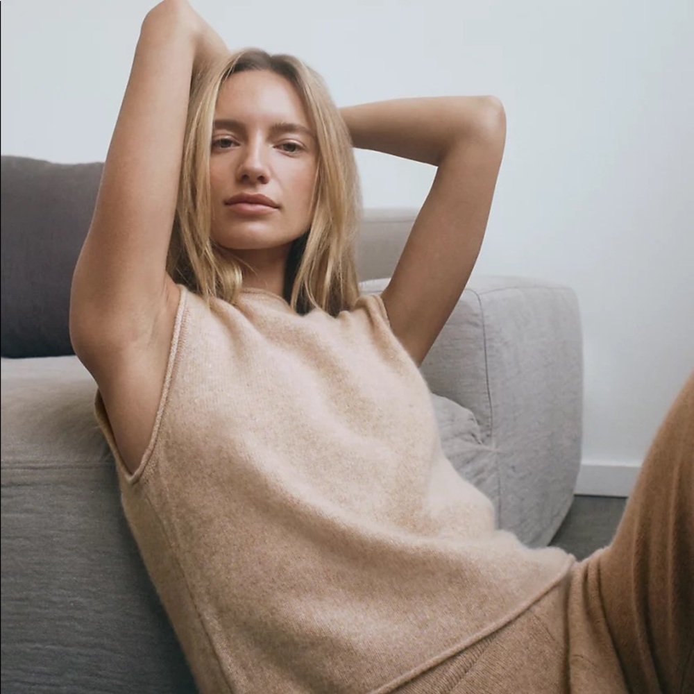 Group by babaton ellipsis tank